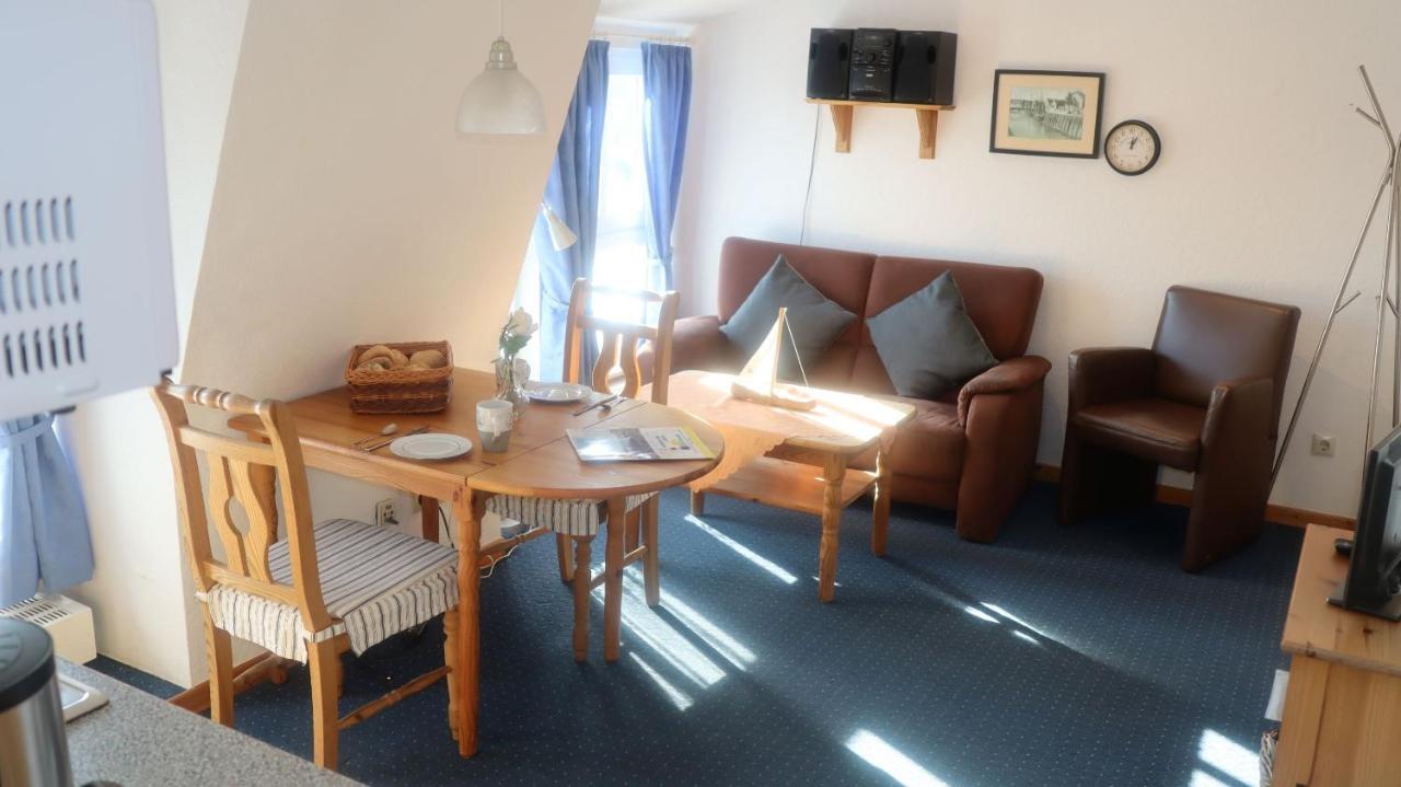 Ferienwohnung " Lee " Neuharlingersiel Exterior photo